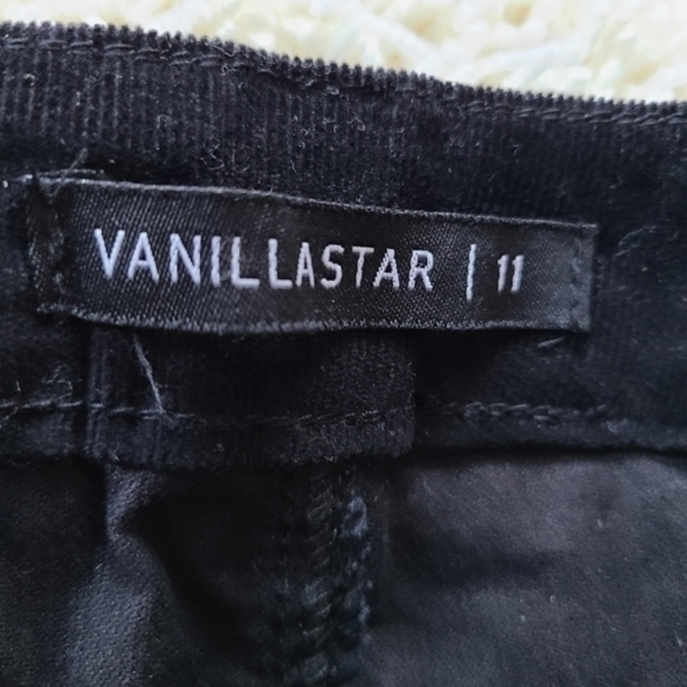 Belted Vanilla Star‎ Black Mini Skirt - Picture 3 of 5